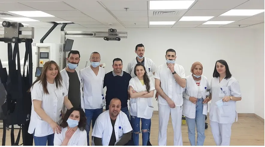 Installasjon og trening hos Golden Care Hospital i Nazareth